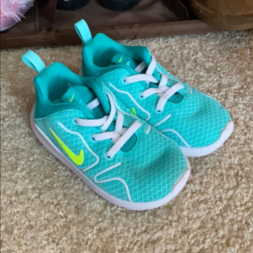 Nike Toddler's Kaishi 2.0 (TD) First Walkers Shoes